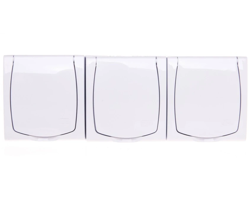 MADERA Gniazdo hermetyczne potrójne z/u IP44 z przesłonami klapka biała GNH‑3NZP/00/w - obrazek 1