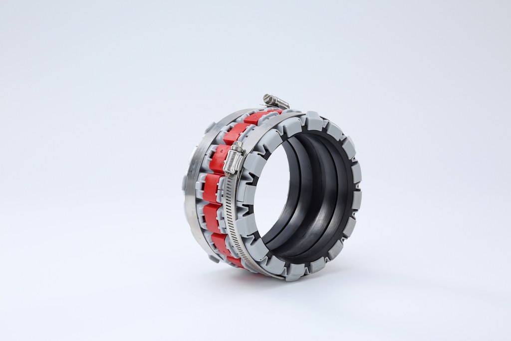 Złącze FHS DN/OD 40-65mm uniwersalne, elastyczne do rur kanalizacyjnych z różnych materiałów (żeliwo, stal, PP, PE, PVC, kamionka, inne gładkie, faliste, karbowane) FHS40_0063 - obrazek 1