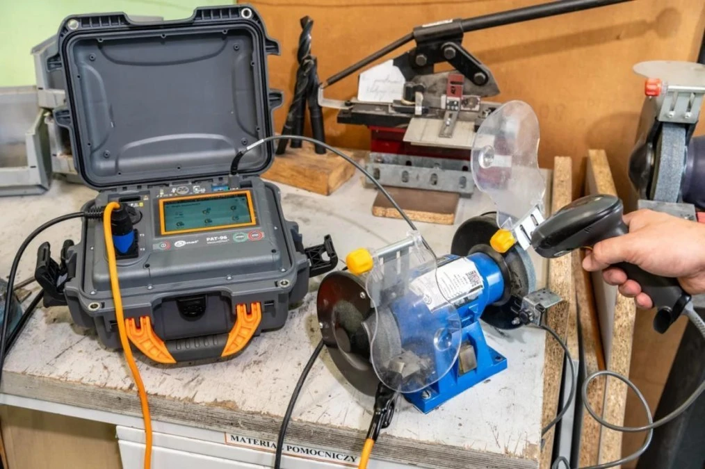 Miernik bezpieczeństwa sprzętu elektrycznego PAT‑95 WMPLPAT95 - obrazek 3