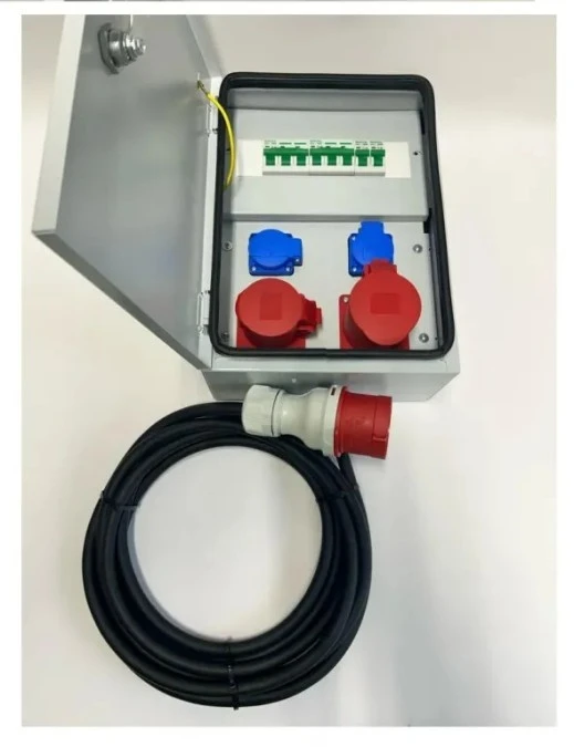 Metalowa rozdzielnica ścienna CEE 32A 16A 2x230V z bezpiecznikami Kabel 5m IP54 94V‑7