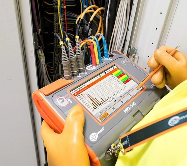 Miernik parametrów instalacji elektrycznych MPI‑540 (+3szt. cęgów F‑3A) WMPLMPI540 - obrazek 2