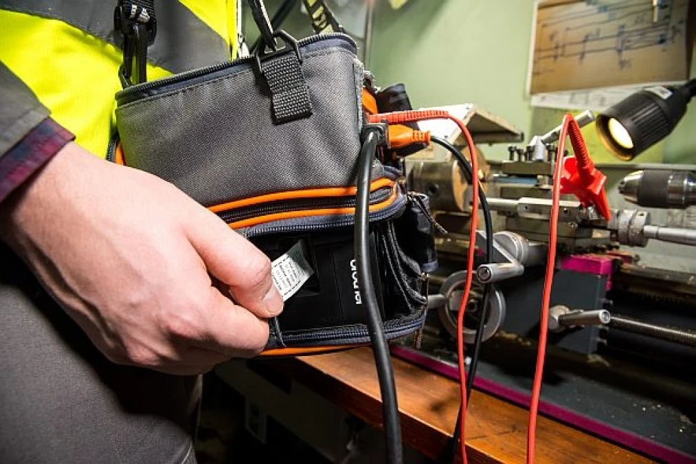 Miernik bezpieczeństwa sprzętu elektrycznego PAT‑10 WMPLPAT10 - obrazek 3