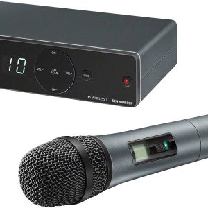 Zestaw mikrofonu bezprzewodowego Sennheiser XSW 1-835-E Rodzaj transmisji danych:radiowa z klipsem